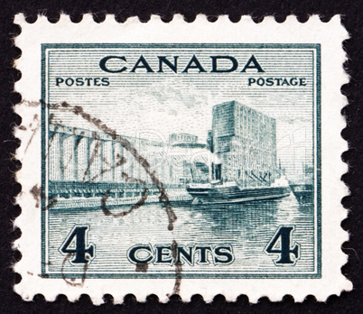 Postage stamp Canada 1942 Grain Elevators in Harbor
