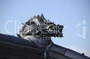 Dragon on temple roof