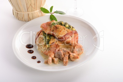 full chicken's breast with ham and spinach