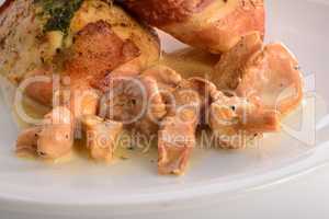 full chicken's breast with ham and spinach