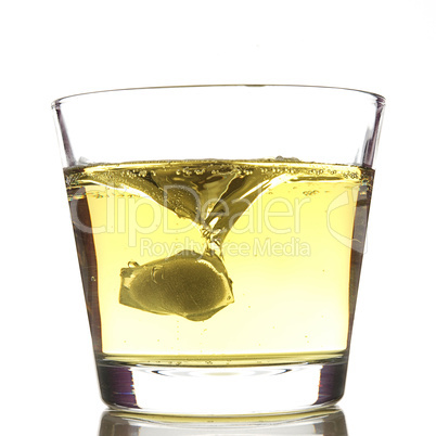 Goldener Cocktail