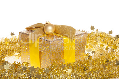 Goldener Weihnachtshintergrund - Golden Christmas background