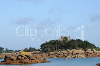 granite rocks and Costaeres castle in Tregastel