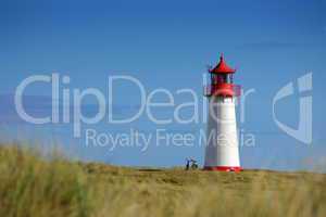 Landschaftspanorama Leuchtturm auf Sylt mit  Dünengras