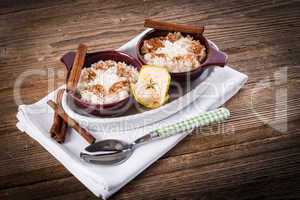 milk rice with cinnamon and applesauce