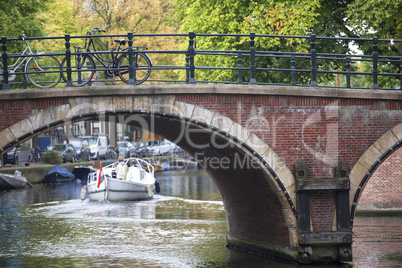 Gracht in Amsterdam, Niederlande