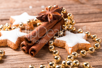 cinnamon sticks and Christmas cake