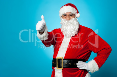 Father Santa gesturing thumbs up