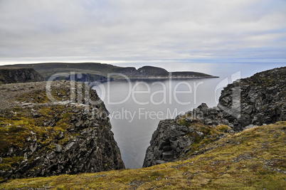 Blick  zur Landzunge Knivskjellodden am Nordkap in der Mittsomme