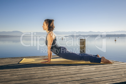 Urdhva Mukha Shvanasana