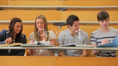 Studenten im Hörsaal