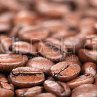 Kaffeebohnen mit geringer Schärfentiefe