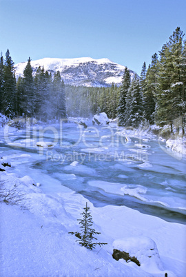 Maligne River 14