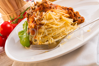 spaghetti bolognese