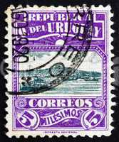 Postage stamp Uruguay 1919 Harbor of Montevideo