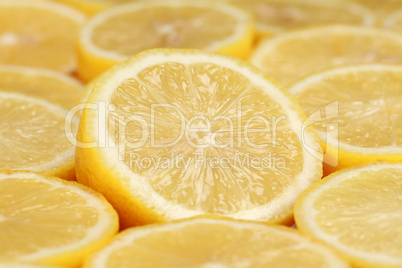 Halbe Zitronen