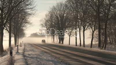 Verkehr bei Schnee und Nebel