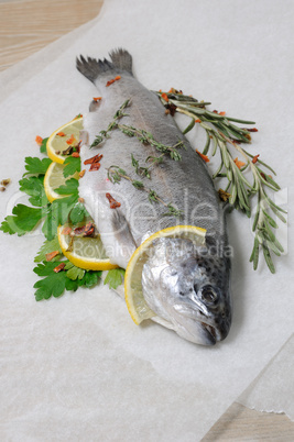 fresh trout with lemon and spices