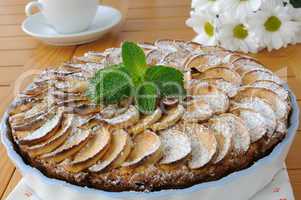 pie with apples and cinnamon