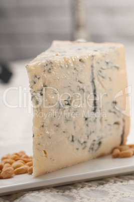 gorgonzola cheese fresh cut and pinenuts