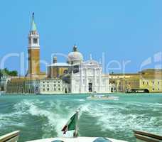Blick vom Motorboot auf San Giorgio Venedig