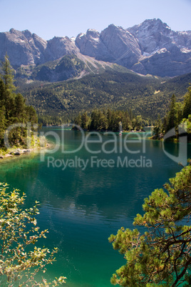 Eibsee, Bergsee, Traum, Idylle, blau, Grainau, azur, anblick, Wald, Ufer, baum, bayern, bergurlaub, Tourismus, Highlight, garmisch, gebirgssee, oberbayern, ruhe, see, stille, wanderurlaub, zugspitze, Tal, Talstation, wasser, Urlaub