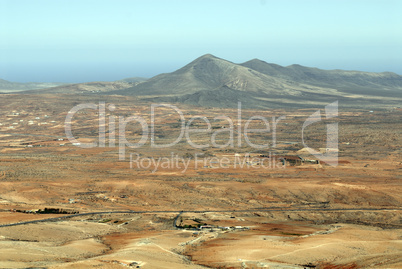 Fuerteventura; Gebirge Pajara-Betancuria; Berge; Blick auf Meer