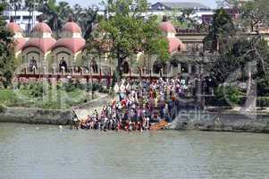 Indien, Kalkutta, Dakshineswar Kali Temple, Fluss Hugli, Menschen