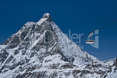 cableway to the Plateau Rosa