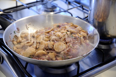 roasted mushrooms with onion