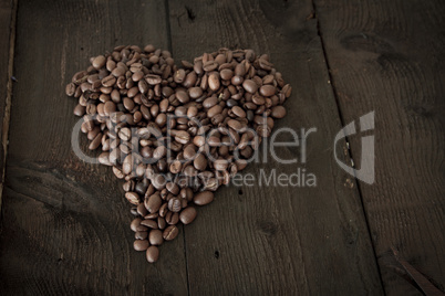 Kaffeebohnen in Herzform