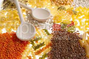 Nudeln, Reis und Hülsenfrüchte