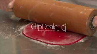 confectioner roll over red marzipan long 10819