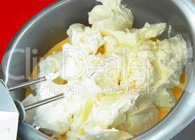 Mixer whisks with cream