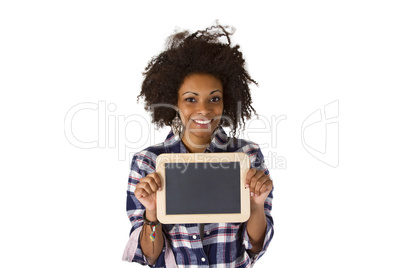 Attraktive Frau mit leerer Schultafel