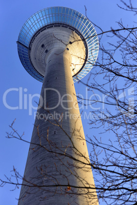 Der Düsseldorfer Rheinturm