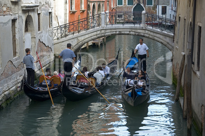 Meeting under the bridge