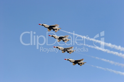 Thunderbird flight team in line fli