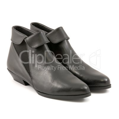 black leather ladies shoes