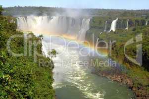 Cascades with rainbow