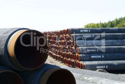 Pipeline elements for oil and gas