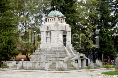 April uprising mausoleum, Koprivsht