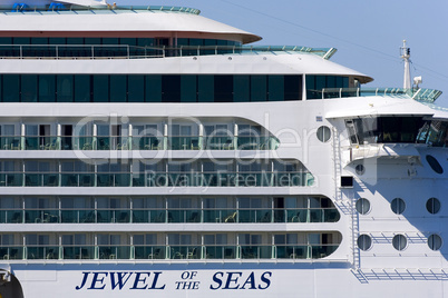 Juvel of the seas