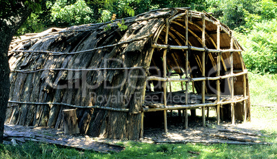 Hobbamock Indian Hut