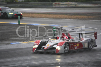 Le Mans Arnage corner Audi Aston Ma