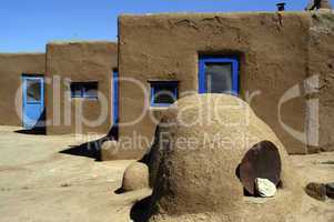 Oven and apartments in Taos Pueblo