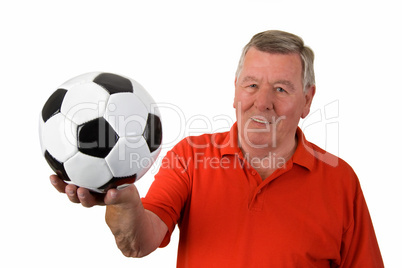 Alter Mann mit Fußball