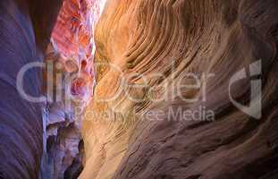 COLORS AND SHAPES OF BUCKSKIN GULCH
