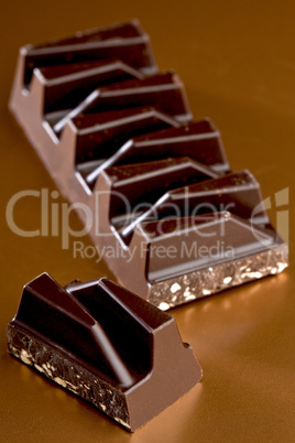 Dark chocolate peices