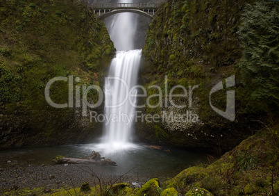 MULTNOMAH FALLS